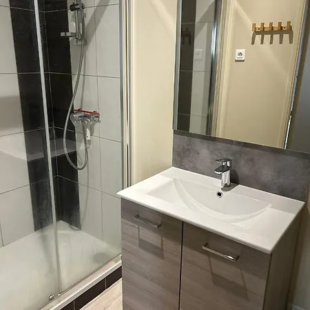 Hotel apartamentowy Au Trefle Dort Châtel-Guyon